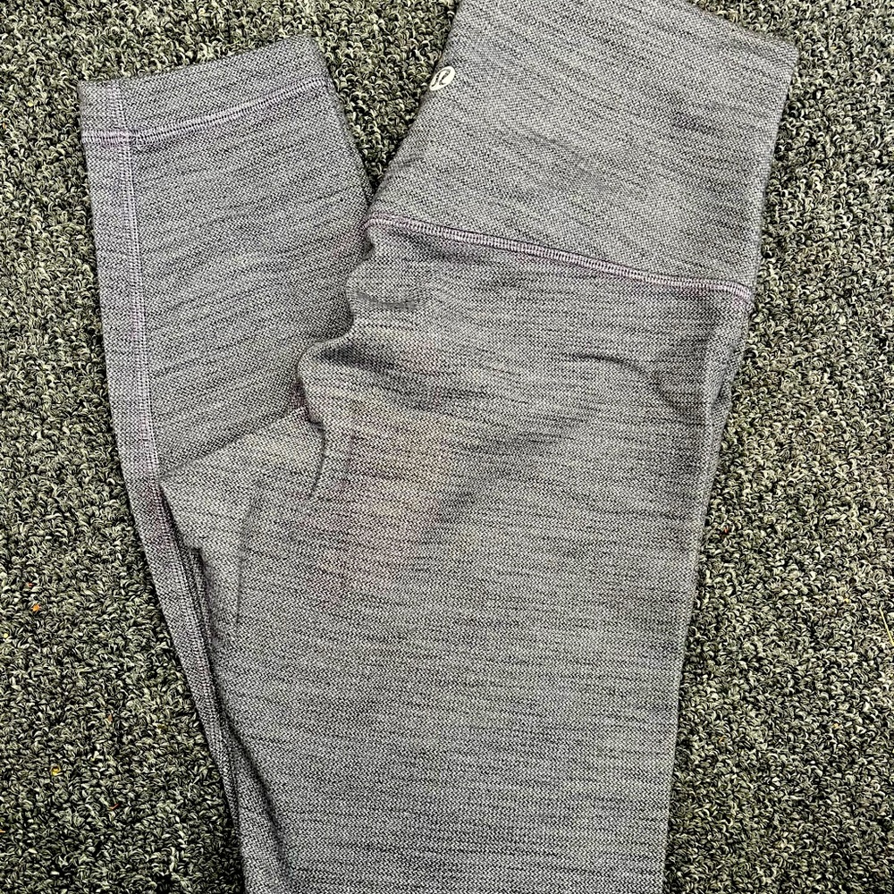 Lululemon 3/4 gray yoga pants